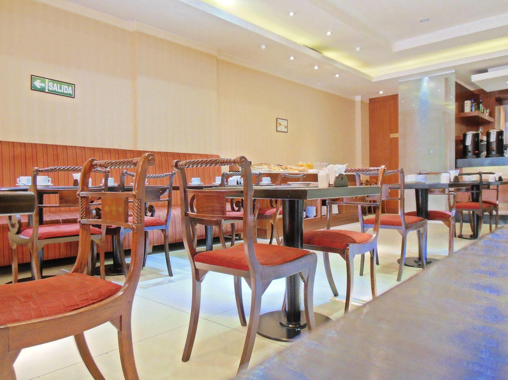 Hotel Sheltown Buenos Aires Bagian luar foto
