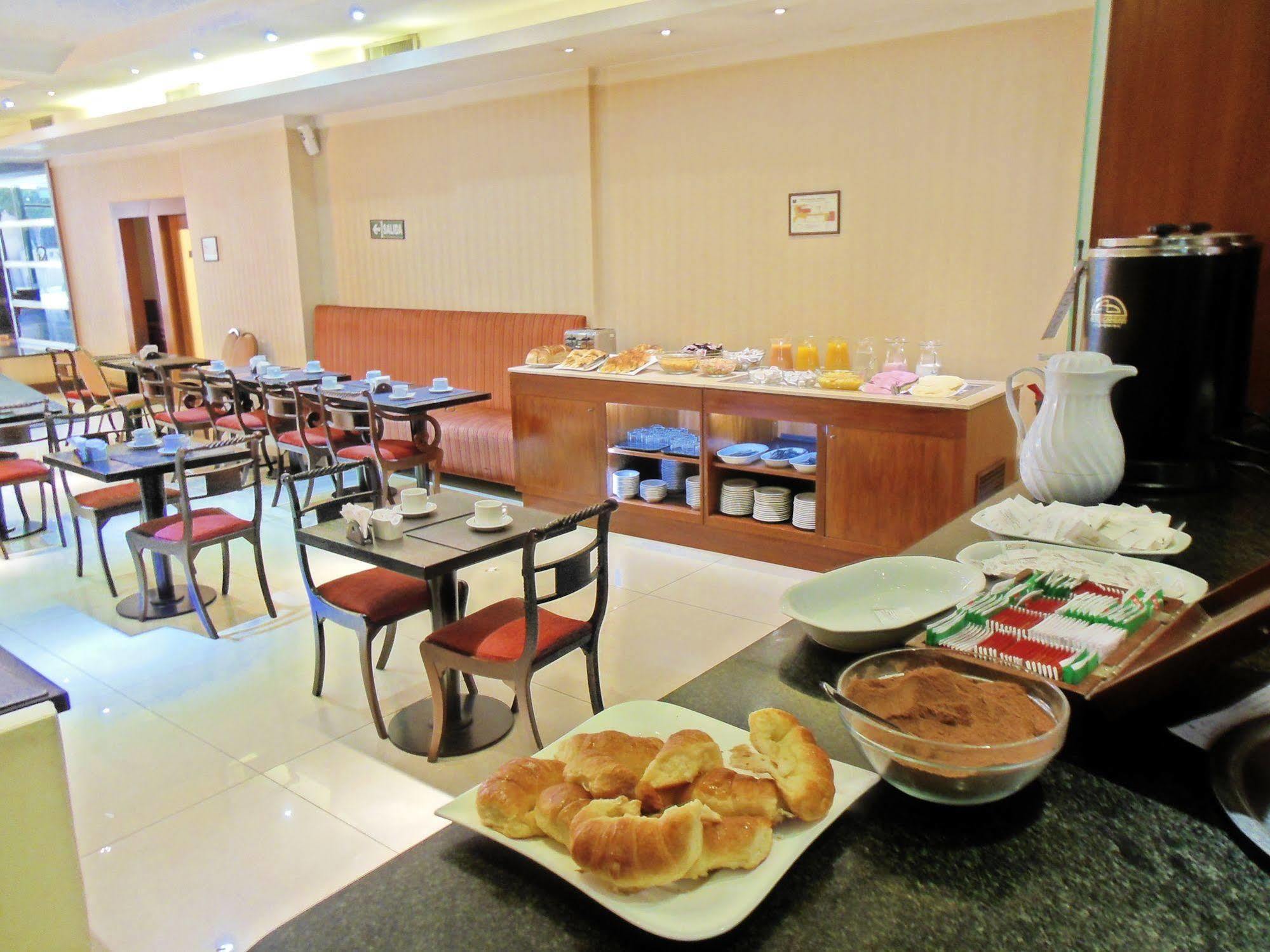 Hotel Sheltown Buenos Aires Bagian luar foto
